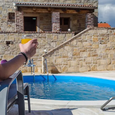 Zubak Villa Maslenica
