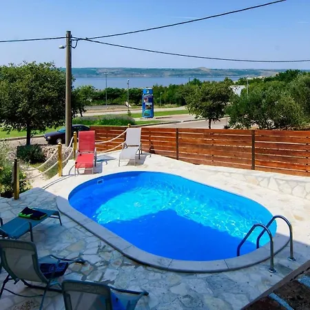 Zubak Villa *