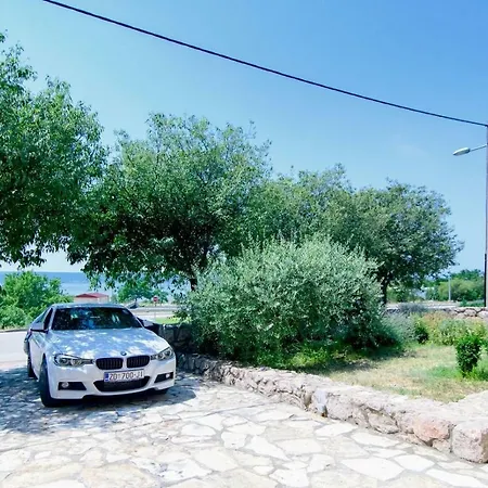 Zubak Villa *
