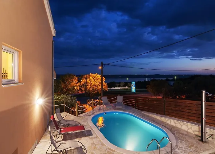 Zubak ヴィラ