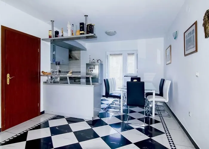 Zubak Villa