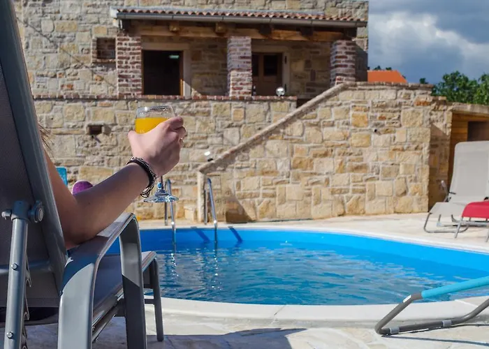 Zubak Villa Maslenica