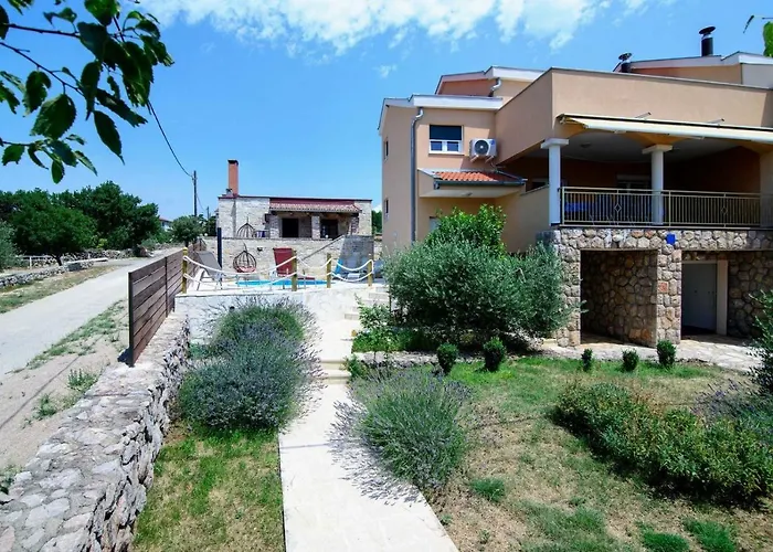 Zubak Villa Maslenica
